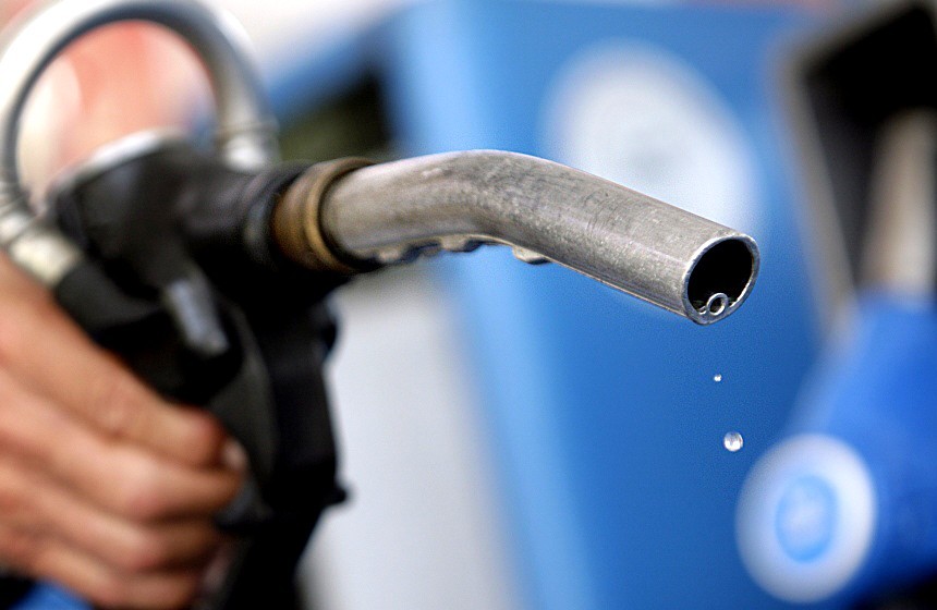 Стоимость бензина достигнет 50 рублей с ведома правительства