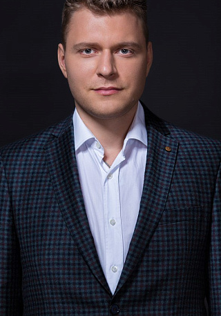 Андрей Сазонов
